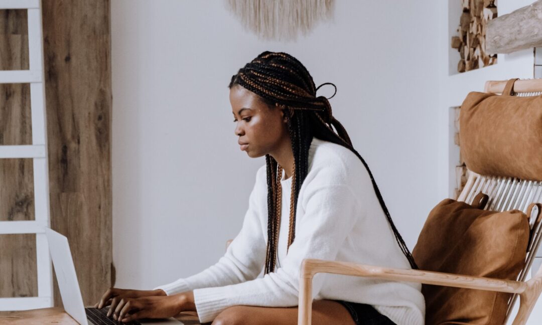 The Best Online Jobs for Students and Fresh Graduates